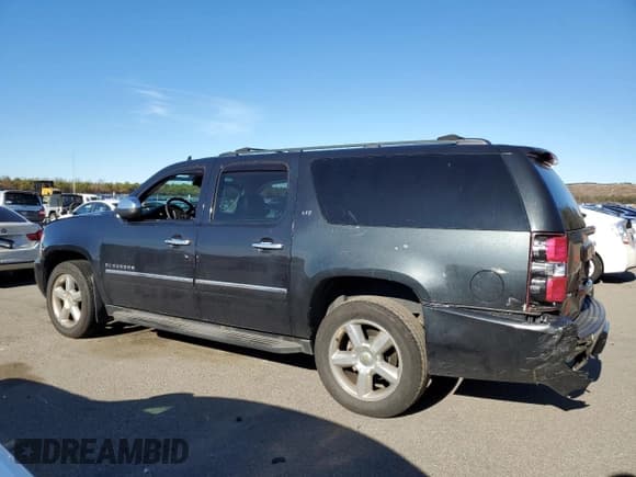 ✅ 2013 Chevrolet Suburban LTZ • VIN: 1GNSKKE78DR135515 • Lot: 80753554. Wystawiony na Copart z przebiegiem 231 158 mil. Bezpłatny archiwum sprzedaży aukcyjnych z USA i szczegółowy raport historii pojazdu na DreamBid. Zdjęcie 2.