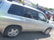 ✅ 2007 Toyota Highlander w/3rd Row • VIN: JTEEP21A970207061 • Lot: 42528923. Wystawiony na IAAI z przebiegiem 138 652 mil. Bezpłatny archiwum sprzedaży aukcyjnych z USA i szczegółowy raport historii pojazdu na DreamBid. Zdjęcie 13.