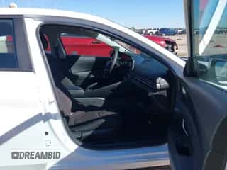 2024 Hyundai Elantra SEL с VIN KMHLM4DG6RU722316, выставлен на аукционе IAAI как лот 43581060 с пробегом 29 298 миль миль и . История ставок и продаж доступна на DreamBid. Изображение 5.