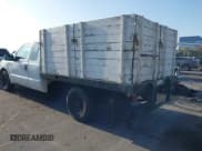 ✅ 2002 Ford F-250 XL • VIN: 1FTNX20L92EA38341 • Lot: 42140561. Wystawiony na IAAI z przebiegiem 287 090 mil. Bezpłatny archiwum sprzedaży aukcyjnych z USA i szczegółowy raport historii pojazdu na DreamBid. Zdjęcie 3.