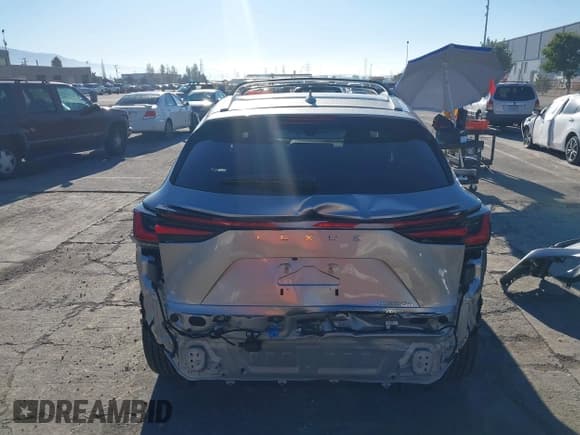 ✅ 2025 Lexus NX 350h Premium • VIN: JTJGKCEZ0S2066215 • Lot: 43471796. Listed on IAAI with 7,061 mi. Free auction sales archive from the USA and detailed vehicle history report at DreamBid. Image 17.