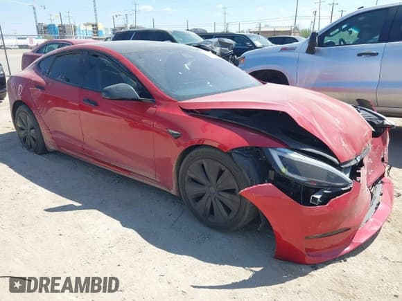 ✅ 2021 Tesla Model S Plaid • VIN: 5YJSA1E60MF441885 • Lot: 43305326. Wystawiony na IAAI z przebiegiem 32 461 mil. Bezpłatny archiwum sprzedaży aukcyjnych z USA i szczegółowy raport historii pojazdu na DreamBid. Zdjęcie 1.