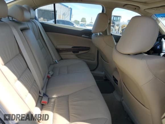 ✅ 2010 Honda Accord EX-L • VIN: 1HGCP2F84AA190030 • Lot: 72017915. Listed on Copart with 69,508 mi. Free auction sales archive from the USA and detailed vehicle history report at DreamBid. Image 10.