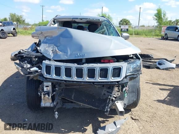 ✅ 2019 Jeep Compass Limited • VIN: 3C4NJDCBXKT620898 • Lot: 43104287. Listed on IAAI with 78,385 mi. Free auction sales archive from the USA and detailed vehicle history report at DreamBid. Image 13.