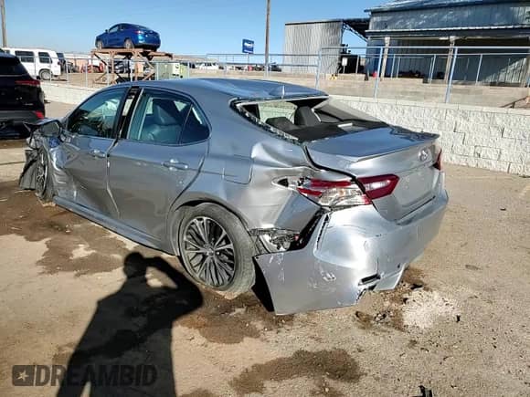 2019 Toyota Camry LE z VIN 4T1B11HK3KU270364, wystawiony jako Copart lot #79498474 z przebiegiem Nie podano mil oraz Szkoda całkowita • Salvage title. Historia ofert i sprzedaży dostępna na DreamBid. Obrazek 14.