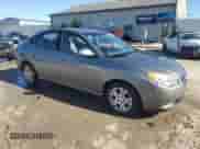 2010 Hyundai Elantra GLS z VIN KMHDU4AD7AU148523, wystawiony jako Copart lot #85756685 z przebiegiem 115 835 mil mil oraz Nie do naprawy • Non repairable. Historia ofert i sprzedaży dostępna na DreamBid. Obrazek 4.