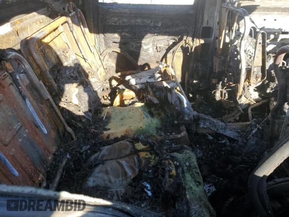 ✅ 2002 Chevrolet Silverado 2500HD LT • VIN: 1GCHK23152F153955 • Лот: 93666755. Опубликован ранее на Copart с пробегом Не указан. Бесплатный доступ к архиву аукционных продаж из США и подробный отчёт об истории автомобиля на DreamBid. Изображение 10.