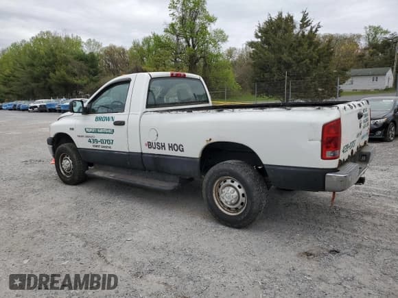 ✅ 2006 Dodge 2500 ST • VIN: 3D7KS26D16G202123 • Lot: 53137755. Wystawiony na Copart z przebiegiem 280 788 mil. Bezpłatny archiwum sprzedaży aukcyjnych z USA i szczegółowy raport historii pojazdu na DreamBid. Zdjęcie 2.
