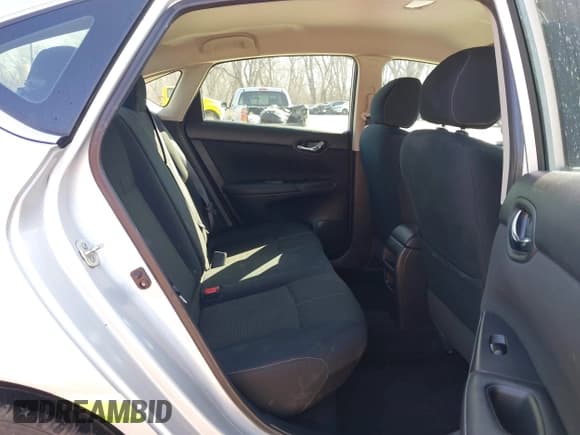 ✅ 2017 Nissan Sentra SV • VIN: 3N1AB7AP4HY385389 • Лот: 41780009. Опубликован ранее на IAAI с пробегом 43 880 миль. Бесплатный доступ к архиву аукционных продаж из США и подробный отчёт об истории автомобиля на DreamBid. Изображение 8.