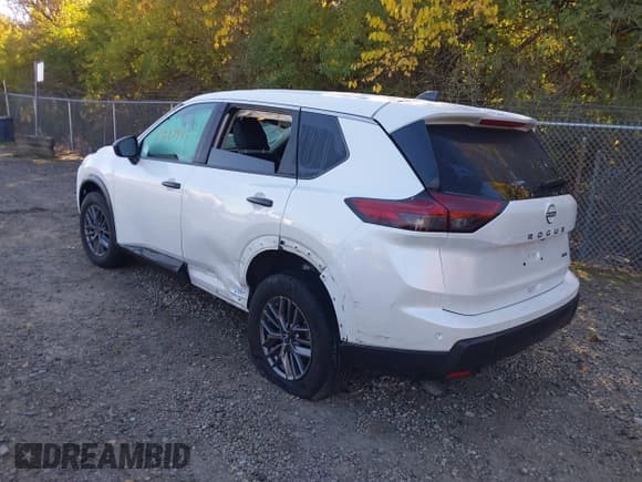 ✅ 2025 Nissan Rogue S • VIN: 5N1BT3ABXSC774271 • Лот: 43629385. Опубликован ранее на IAAI с пробегом 16 232 миль. Бесплатный доступ к архиву аукционных продаж из США и подробный отчёт об истории автомобиля на DreamBid. Изображение 3.