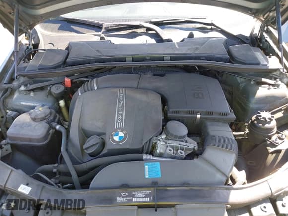 ✅ 2011 BMW 3 Series 335i • VIN: WBAPM5C55BE575902 • Lot: 43139127. Wystawiony na IAAI z przebiegiem 80 561 mil. Bezpłatny archiwum sprzedaży aukcyjnych z USA i szczegółowy raport historii pojazdu na DreamBid. Zdjęcie 10.