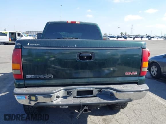 ✅ 2005 GMC Sierra 1500 SLE • VIN: 1GTEK19B55E214552 • Lot: 43475923. Listed on IAAI with 188,902 mi. Free auction sales archive from the USA and detailed vehicle history report at DreamBid. Image 16.