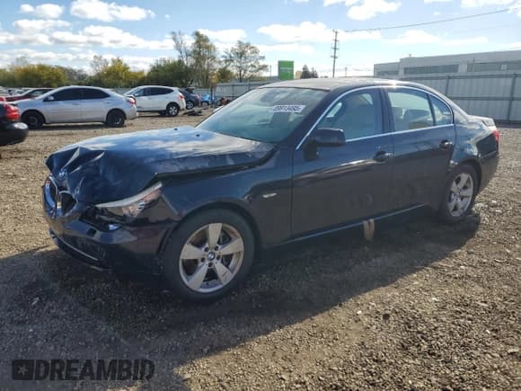 ✅ 2008 BMW 5 Series 528xi • VIN: WBANV13588CZ51820 • Лот: 89913495. Опубликован ранее на Copart с пробегом 137 296 миль. Бесплатный доступ к архиву аукционных продаж из США и подробный отчёт об истории автомобиля на DreamBid. Изображение 1.