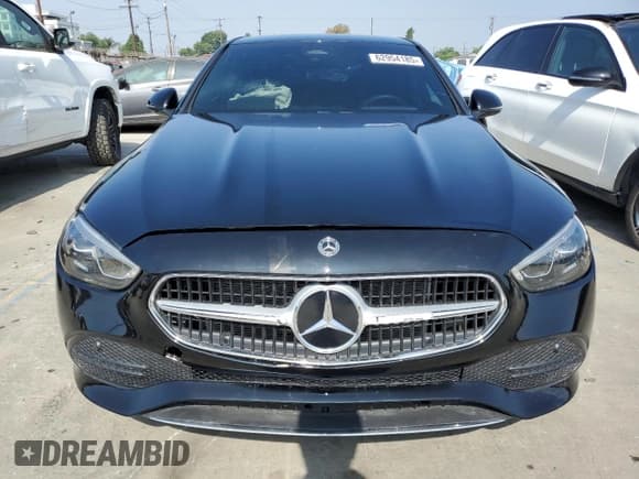 ✅ 2024 Mercedes-Benz C 300 • VIN: W1KAF4HB2RR190933 • Lot: 62954185. Wystawiony na Copart z przebiegiem 2 745 mil. Bezpłatny archiwum sprzedaży aukcyjnych z USA i szczegółowy raport historii pojazdu na DreamBid. Zdjęcie 5.