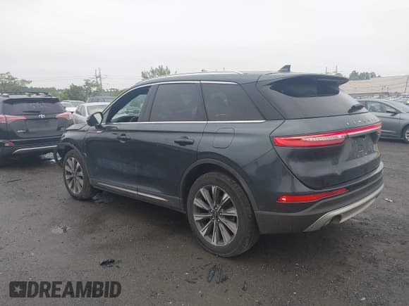 ✅ 2022 Lincoln Corsair Reserve • VIN: 5LMCJ2D93NUL05127 • Лот: 42313356. Опубликован ранее на IAAI с пробегом 57 835 миль. Бесплатный доступ к архиву аукционных продаж из США и подробный отчёт об истории автомобиля на DreamBid. Изображение 3.