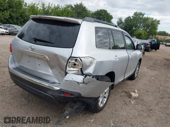 ✅ 2012 Toyota Highlander • VIN: 5TDBK3EH9CS154419 • Лот: 43086725. Опубликован ранее на IAAI с пробегом 153 114 миль. Бесплатный доступ к архиву аукционных продаж из США и подробный отчёт об истории автомобиля на DreamBid. Изображение 4.