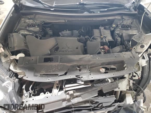 ✅ 2020 Mitsubishi Outlander SE • VIN: JA4AD3A33LZ032471 • Lot: 91442135. Listed on Copart with 93,990 mi. Free auction sales archive from the USA and detailed vehicle history report at DreamBid. Image 12.