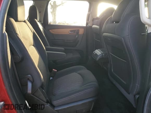 ✅ 2013 Chevrolet Traverse LT • VIN: 1GNKRGKD4DJ104425 • Lot: 73853634. Wystawiony na Copart z przebiegiem Nie podano. Bezpłatny archiwum sprzedaży aukcyjnych z USA i szczegółowy raport historii pojazdu na DreamBid. Zdjęcie 11.