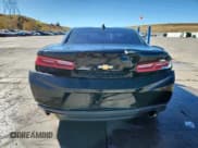 ✅ 2016 Chevrolet Camaro 1LT • VIN: 1G1FB1RSXG0180069 • Lot: 86899945. Wystawiony na Copart z przebiegiem 103 846 mil. Bezpłatny archiwum sprzedaży aukcyjnych z USA i szczegółowy raport historii pojazdu na DreamBid. Zdjęcie 6.