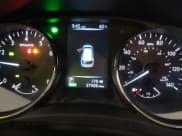 ✅ 2017 Nissan Rogue SL • VIN: JN8AT2MV6HW284437 • Lot: 41690708. Listed on IAAI with 37,908 mi. Free auction sales archive from the USA and detailed vehicle history report at DreamBid. Image 7.