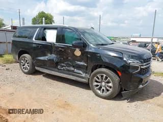 ✅ 2023 Chevrolet Suburban LS • VIN: 1GNSKBKD0PR149617 • Lot: 43227845. Wystawiony na IAAI z przebiegiem 78 124 mil. Bezpłatny archiwum sprzedaży aukcyjnych z USA i szczegółowy raport historii pojazdu na DreamBid. Zdjęcie 1.