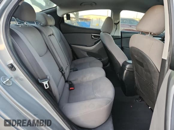 ✅ 2015 Hyundai Elantra SE • VIN: 5NPDH4AE0FH639941 • Lot: 90350305. Wystawiony na Copart z przebiegiem 119 851 mil. Bezpłatny archiwum sprzedaży aukcyjnych z USA i szczegółowy raport historii pojazdu na DreamBid. Zdjęcie 10.