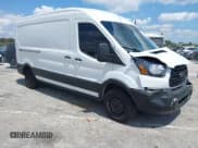 ✅ 2019 Ford Transit • VIN: 1FTBW2CM0KKB59593 • Lot: 41961520. Wystawiony na IAAI z przebiegiem 136 094 mil. Bezpłatny archiwum sprzedaży aukcyjnych z USA i szczegółowy raport historii pojazdu na DreamBid. Zdjęcie 1.