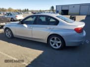 ✅ 2013 BMW 3 Series 328i • VIN: WBA3A5C51DF354463 • Лот: 90403715. Опубликован ранее на Copart с пробегом Не указан. Бесплатный доступ к архиву аукционных продаж из США и подробный отчёт об истории автомобиля на DreamBid. Изображение 2.