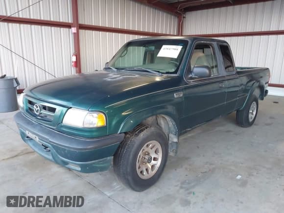 ✅ 2001 Mazda B-Series DS • VIN: 4F4YR16U31TM21582 • Лот: 43847908. Опубликован ранее на IAAI с пробегом 313 381 миль. Бесплатный доступ к архиву аукционных продаж из США и подробный отчёт об истории автомобиля на DreamBid. Изображение 2.