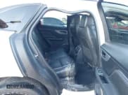 ✅ 2018 Jaguar F-Pace S • VIN: SADCM2FV8JA245628 • Lot: 43342952. Wystawiony na IAAI z przebiegiem 84 399 mil. Bezpłatny archiwum sprzedaży aukcyjnych z USA i szczegółowy raport historii pojazdu na DreamBid. Zdjęcie 8.