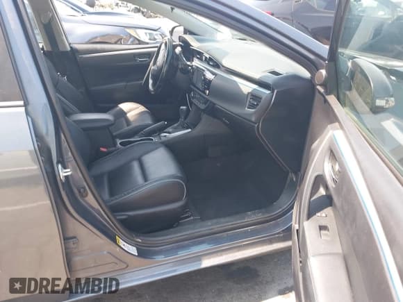 ✅ 2014 Toyota Corolla L • VIN: 5YFBURHE4EP148375 • Lot: 42769247. Wystawiony na IAAI z przebiegiem 130 297 mil. Bezpłatny archiwum sprzedaży aukcyjnych z USA i szczegółowy raport historii pojazdu na DreamBid. Zdjęcie 5.