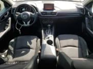 ✅ 2015 Mazda 3 i Touring • VIN: 3MZBM1V71FM129988 • Лот: 70320685. Опубликован ранее на Copart с пробегом 219 954 миль. Бесплатный доступ к архиву аукционных продаж из США и подробный отчёт об истории автомобиля на DreamBid. Изображение 8.