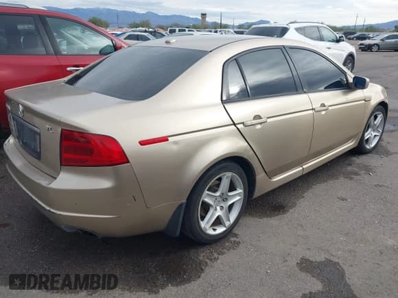 ✅ 2005 Acura TL • VIN: 19UUA66235A069374 • Лот: 43750264. Опубликован ранее на IAAI с пробегом 181 395 миль. Бесплатный доступ к архиву аукционных продаж из США и подробный отчёт об истории автомобиля на DreamBid. Изображение 4.