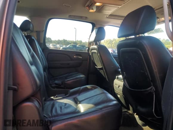 ✅ 2007 Chevrolet Suburban LT • VIN: 1GNFK16377J300447 • Lot: 84861845. Listed on Copart with 164,090 mi. Free auction sales archive from the USA and detailed vehicle history report at DreamBid. Image 11.