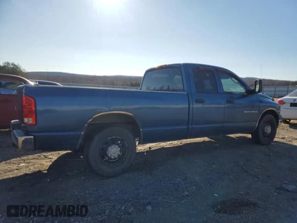 ✅ 2004 Dodge 2500 ST • VIN: 3D7KA28D44G135031 • Lot: 49453865. Wystawiony na Copart z przebiegiem 141 876 mil. Bezpłatny archiwum sprzedaży aukcyjnych z USA i szczegółowy raport historii pojazdu na DreamBid. Zdjęcie 3.
