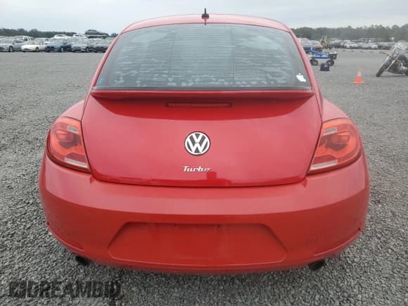 ✅ 2012 Volkswagen Beetle Turbo • VIN: 3VW467AT7CM649911 • Lot: 76279714. Listed on Copart with 117,326 mi. Free auction sales archive from the USA and detailed vehicle history report at DreamBid. Image 6.