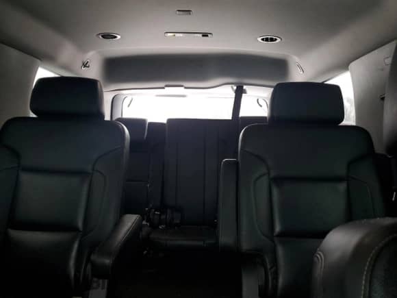 2020 Chevrolet Tahoe Premier with VIN 1GNSKCKJXLR182971, listed as a Copart auction lot 87268634 with 210,000 mi miles and Salvage title. Bid and sale history available at DreamBid. Image 10.