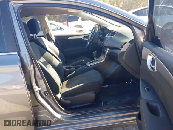 ✅ 2015 Nissan Sentra S • VIN: 3N1AB7AP7FY349483 • Lot: 43512686. Listed on IAAI with 124,336 mi. Free auction sales archive from the USA and detailed vehicle history report at DreamBid. Image 5.