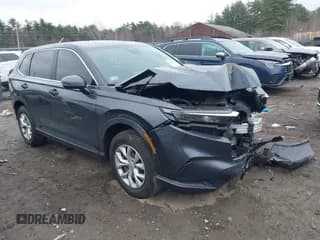 ✅ 2024 Honda CR-V LX • VIN: 2HKRS4H25RH432324 • Lot: 42011902. Wystawiony na IAAI z przebiegiem 26 701 mil. Bezpłatny archiwum sprzedaży aukcyjnych z USA i szczegółowy raport historii pojazdu na DreamBid. Zdjęcie 1.