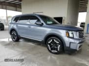 ✅ 2023 Kia Telluride EX • VIN: 5XYP34GC7PG353420 • Лот: 41906525. Опубликован ранее на Copart с пробегом 15 180 миль. Бесплатный доступ к архиву аукционных продаж из США и подробный отчёт об истории автомобиля на DreamBid. Изображение 4.