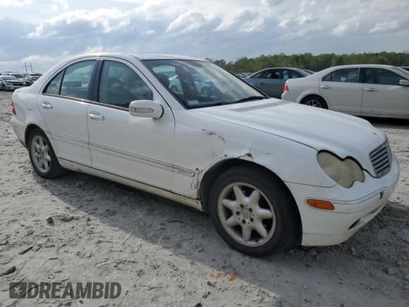 ✅ 2001 Mercedes-Benz C 230/260/280/320 • VIN: WDBRF61J51F078805 • Lot: 51609285. Listed on Copart with 223,663 mi. Free auction sales archive from the USA and detailed vehicle history report at DreamBid. Image 4.
