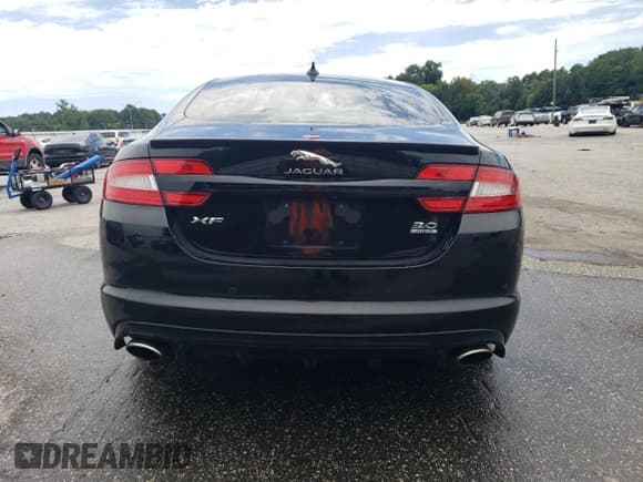 ✅ 2015 Jaguar XF Portfolio • VIN: SAJWJ0FF5F8U54243 • Лот: 68760435. Опубликован ранее на Copart с пробегом 77 552 миль. Бесплатный доступ к архиву аукционных продаж из США и подробный отчёт об истории автомобиля на DreamBid. Изображение 6.