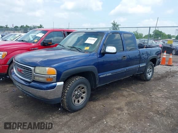 ✅ 2001 GMC Sierra 1500 SLE • VIN: 2GTEK19T211127583 • Лот: 42524380. Опубликован ранее на IAAI с пробегом 337 876 миль. Бесплатный доступ к архиву аукционных продаж из США и подробный отчёт об истории автомобиля на DreamBid. Изображение 17.