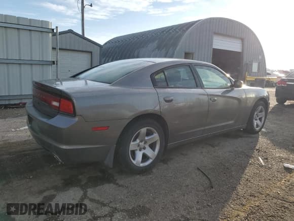 ✅ 2012 Dodge Charger Police • VIN: 2C3CDXAT2CH304888 • Lot: 63334005. Wystawiony na Copart z przebiegiem 135 669 mil. Bezpłatny archiwum sprzedaży aukcyjnych z USA i szczegółowy raport historii pojazdu na DreamBid. Zdjęcie 3.