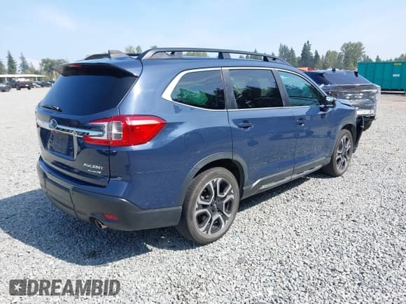 ✅ 2023 Subaru Ascent Limited • VIN: 4S4WMAUD9P3406266 • Lot: 42573531. Listed on IAAI with 18,077 mi. Free auction sales archive from the USA and detailed vehicle history report at DreamBid. Image 4.