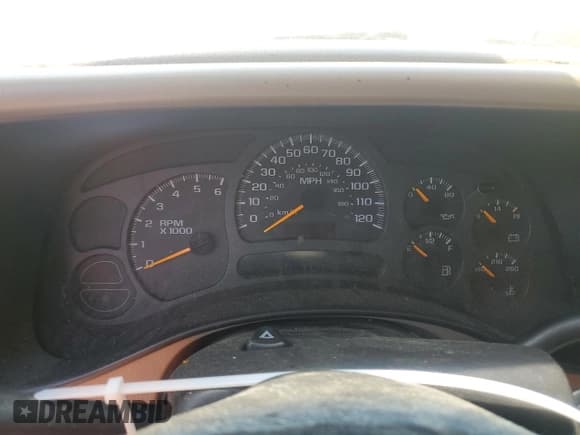 ✅ 2003 Chevrolet Suburban Z71 • VIN: 3GNFK16Z83G275378 • Лот: 54401975. Опубликован ранее на Copart с пробегом Не указан. Бесплатный доступ к архиву аукционных продаж из США и подробный отчёт об истории автомобиля на DreamBid. Изображение 9.