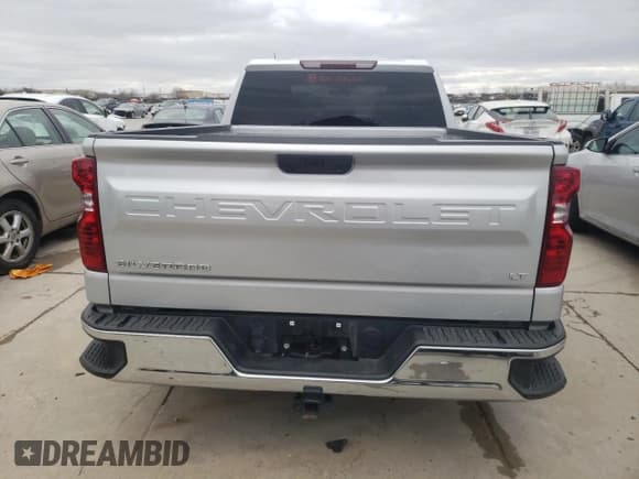 ✅ 2020 Chevrolet Silverado 1500 LT • VIN: 1GCRWCED6LZ380464 • Lot: 69937074. Wystawiony na Copart z przebiegiem Nie podano. Bezpłatny archiwum sprzedaży aukcyjnych z USA i szczegółowy raport historii pojazdu na DreamBid. Zdjęcie 6.