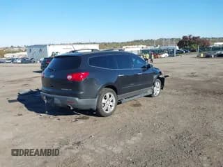 ✅ 2011 Chevrolet Traverse LTZ • VIN: 1GNKVLED2BJ376372 • Lot: 43518061. Wystawiony na IAAI z przebiegiem 195 335 mil. Bezpłatny archiwum sprzedaży aukcyjnych z USA i szczegółowy raport historii pojazdu na DreamBid. Zdjęcie 4.