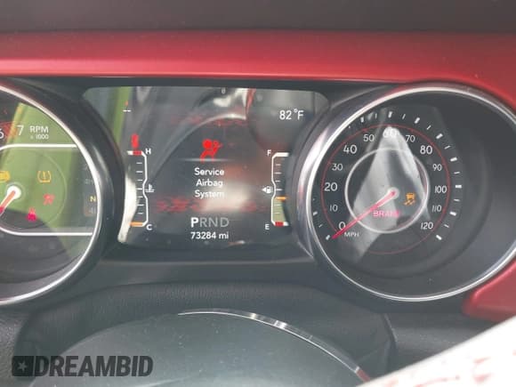 ✅ 2020 Jeep Wrangler Unlimited Rubicon • VIN: 1C4HJXFNXLW317278 • Lot: 42962430. Wystawiony na IAAI z przebiegiem 73 284 mil. Bezpłatny archiwum sprzedaży aukcyjnych z USA i szczegółowy raport historii pojazdu na DreamBid. Zdjęcie 7.