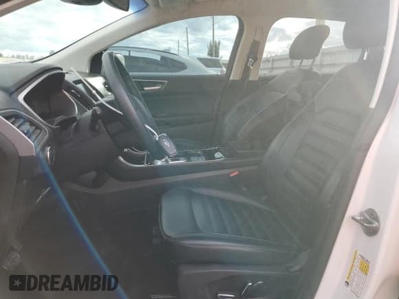 ✅ 2019 Ford Edge SEL • VIN: 2FMPK3J90KBC05466 • Lot: 92681025. Wystawiony na Copart z przebiegiem 53 593 mil. Bezpłatny archiwum sprzedaży aukcyjnych z USA i szczegółowy raport historii pojazdu na DreamBid. Zdjęcie 7.